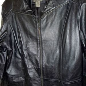 Uniform Woman/John Paul Richard's 1X genuine leather jacket, long sleeve.